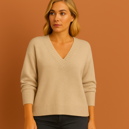 Elegant sweater with a timeless fit for women | Bea