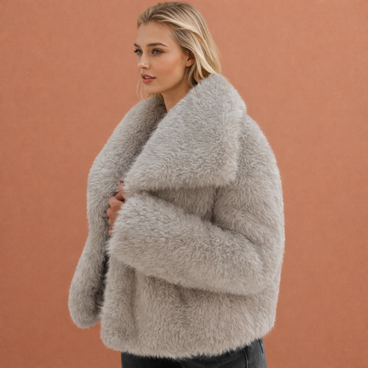 Stylish Warm Jacket for Women with Timeless Appeal | Antonia