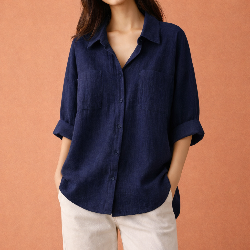 Loose-fitting women's blouse with classic collar and buttons | Inez