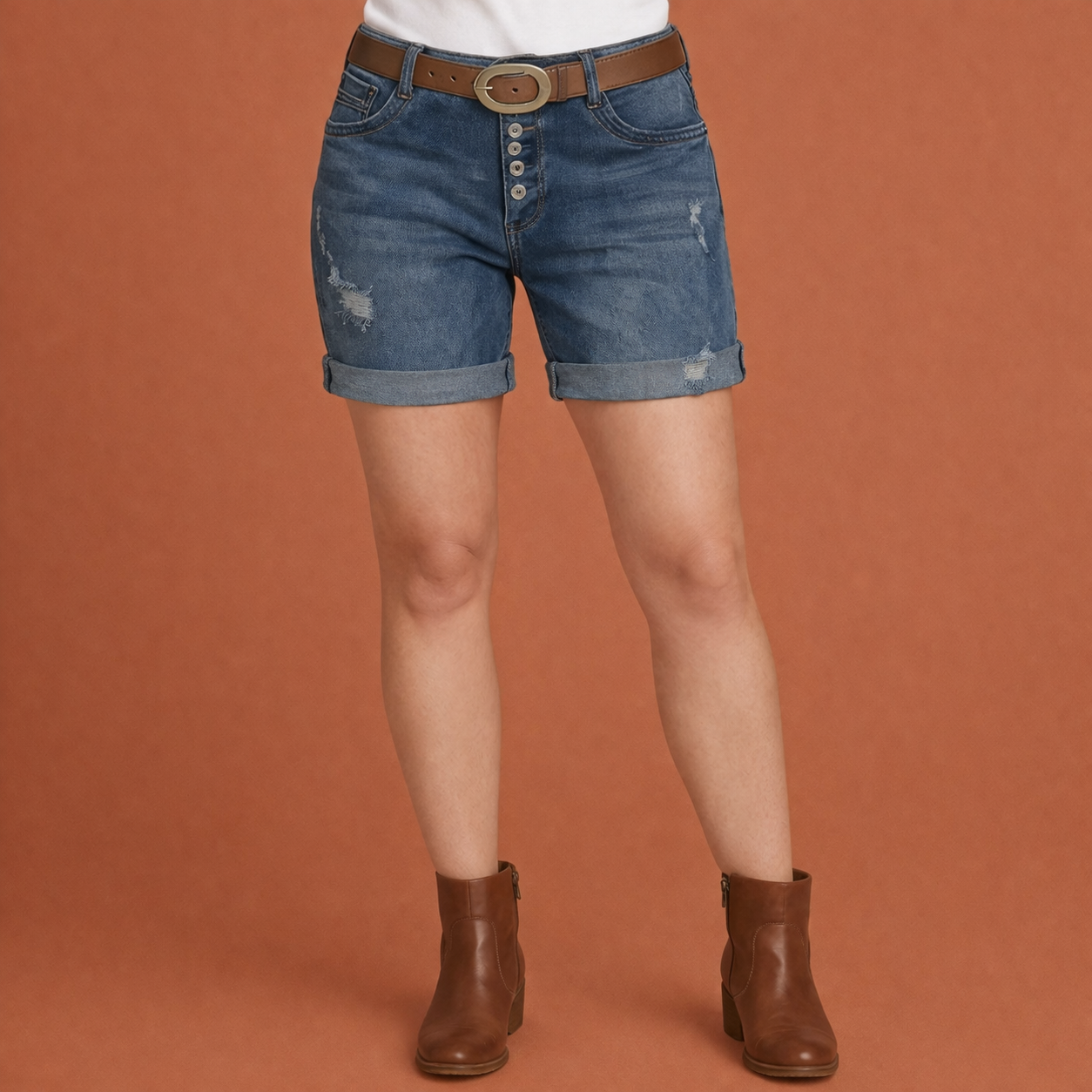 Trendy women's shorts with a comfortable fit for everyday use | Narella