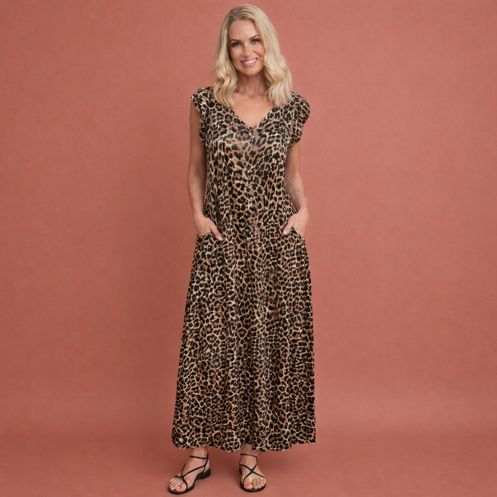 Maxi dress with V-neck and animal print for women | Lieke-Marie