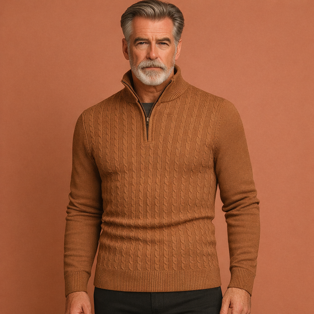 Stylish sweater for men with classic cable pattern | Bastiaan