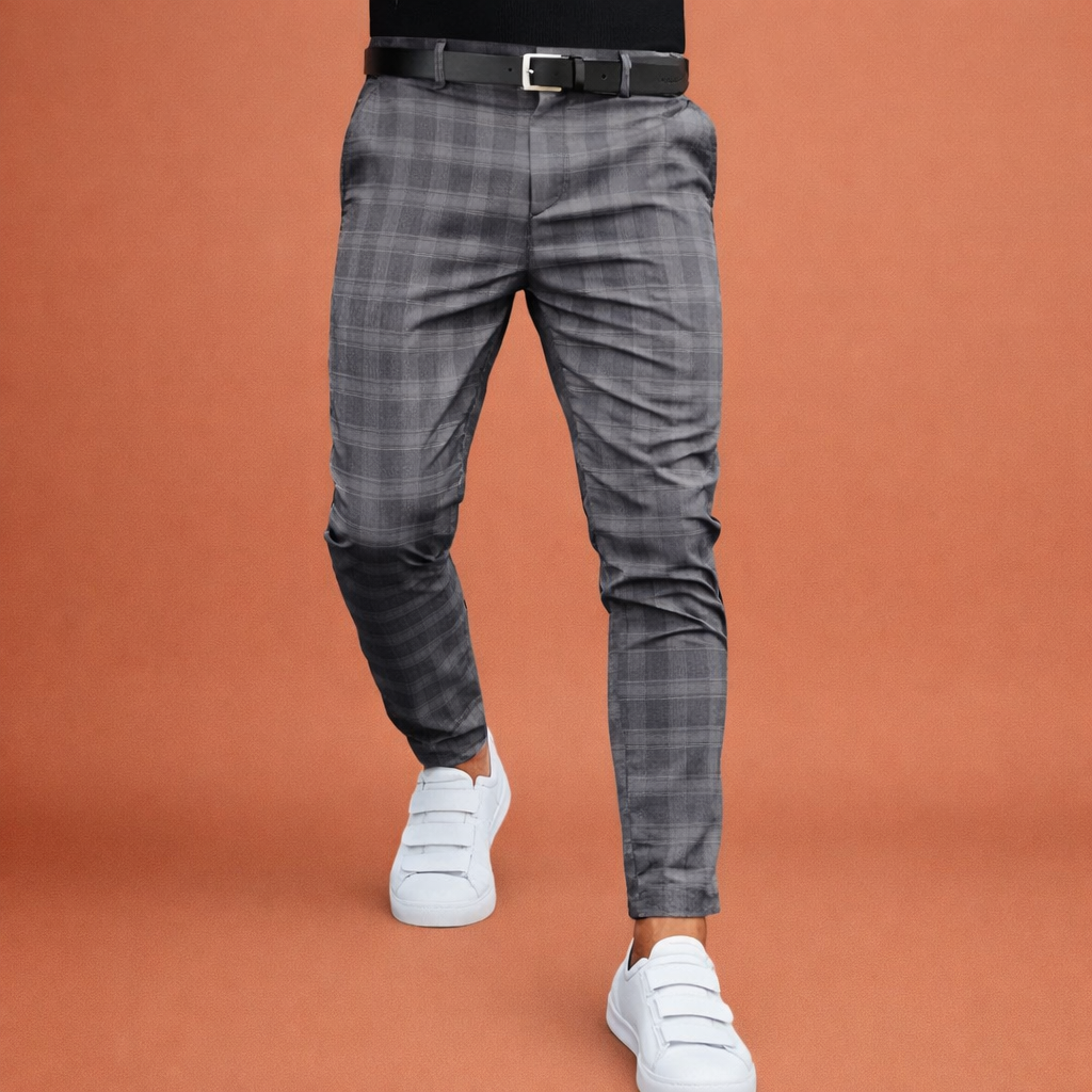 Slim-fit checked trousers for men with straight leg and mid-rise waist | Hendrion