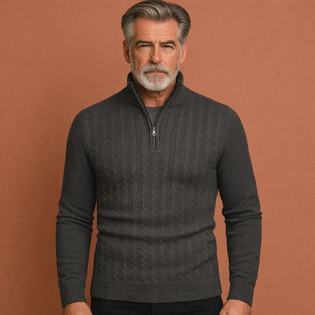 Stylish sweater for men with classic cable pattern | Bastiaan