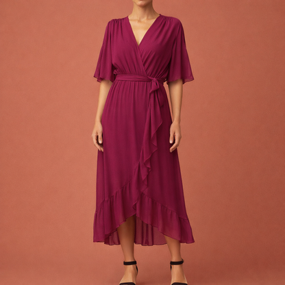 Elegant maxi dress with V-neck and flattering fit for women | Amara