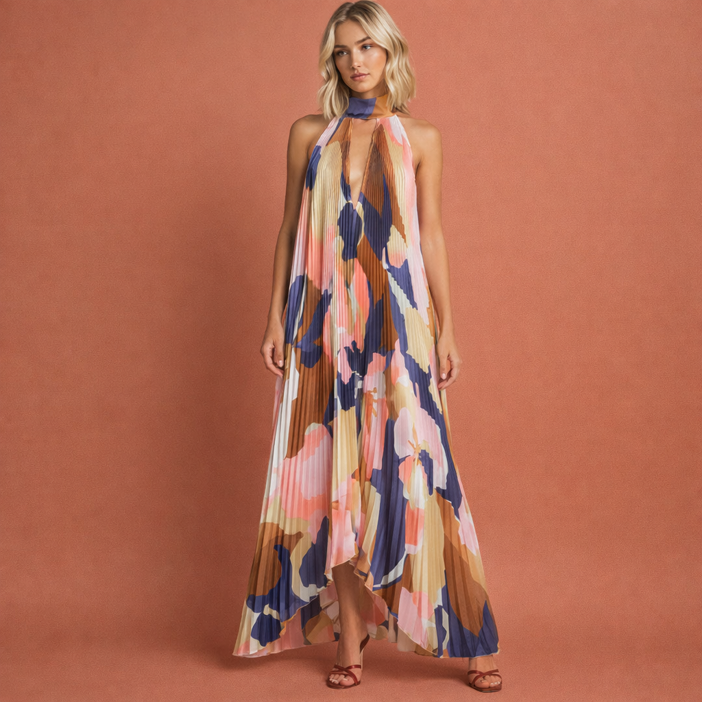 Pleated maxi dress with halter neck and print for women | Amara