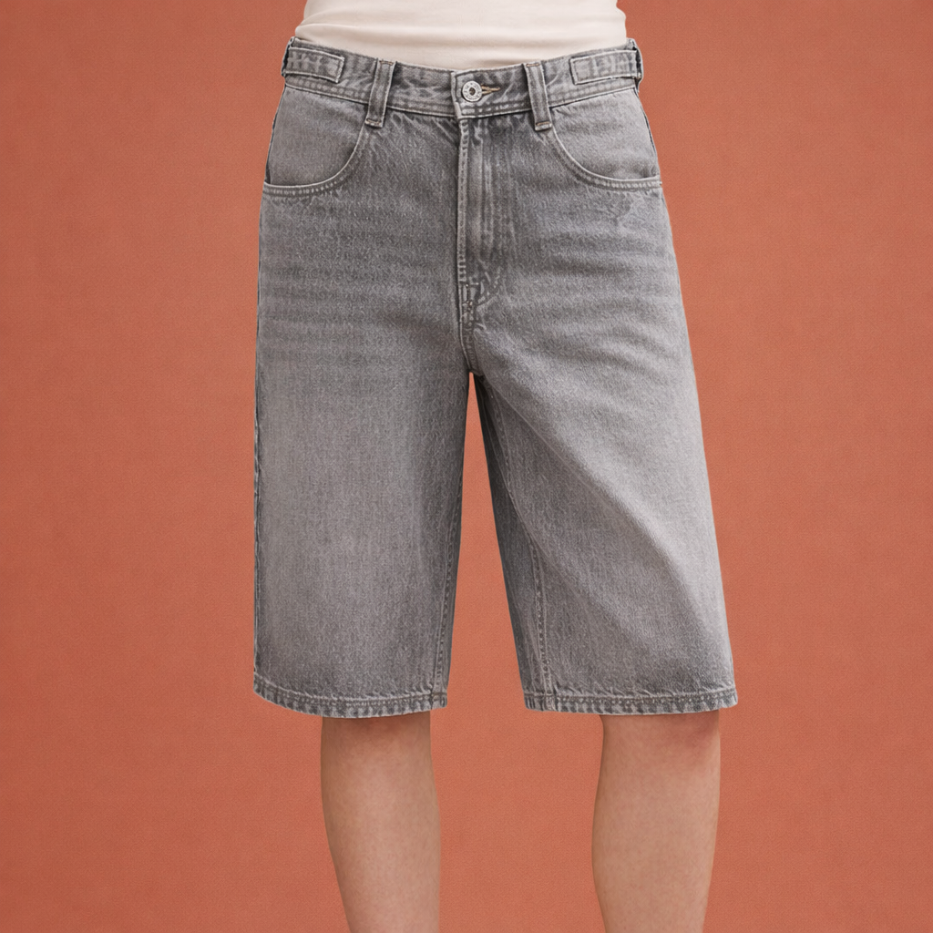 Denim shorts with mid-rise fit for women | Ariane