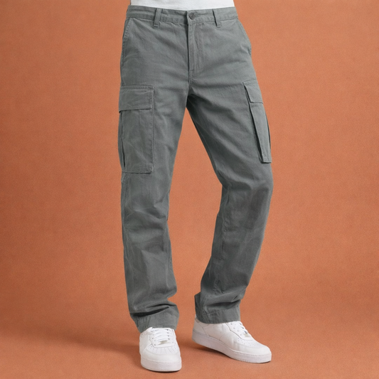 Straight-fit cargo pants with multiple pockets for men | Hendrik-Jan