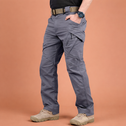 Men's cargo pants with multiple pockets and adjustable waistband | Jorik