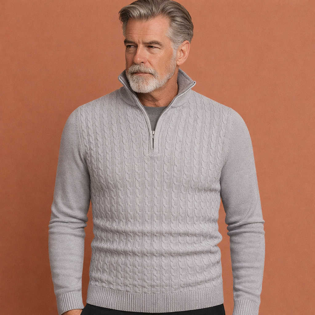 Stylish sweater for men with classic cable pattern | Bastiaan