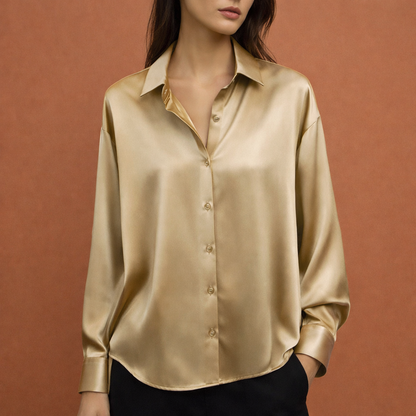 Elegant women's blouse with classic collar and button closure | Evelyne