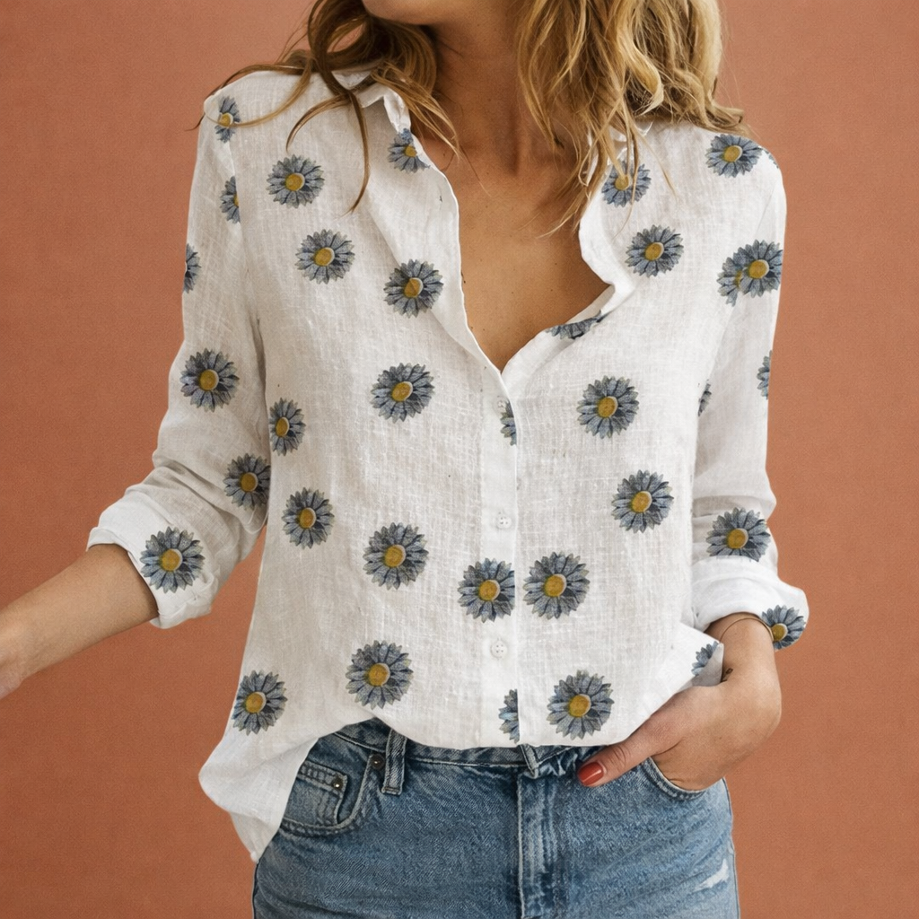Ladies blouse with collar and polka dot pattern for everyday use | Luna