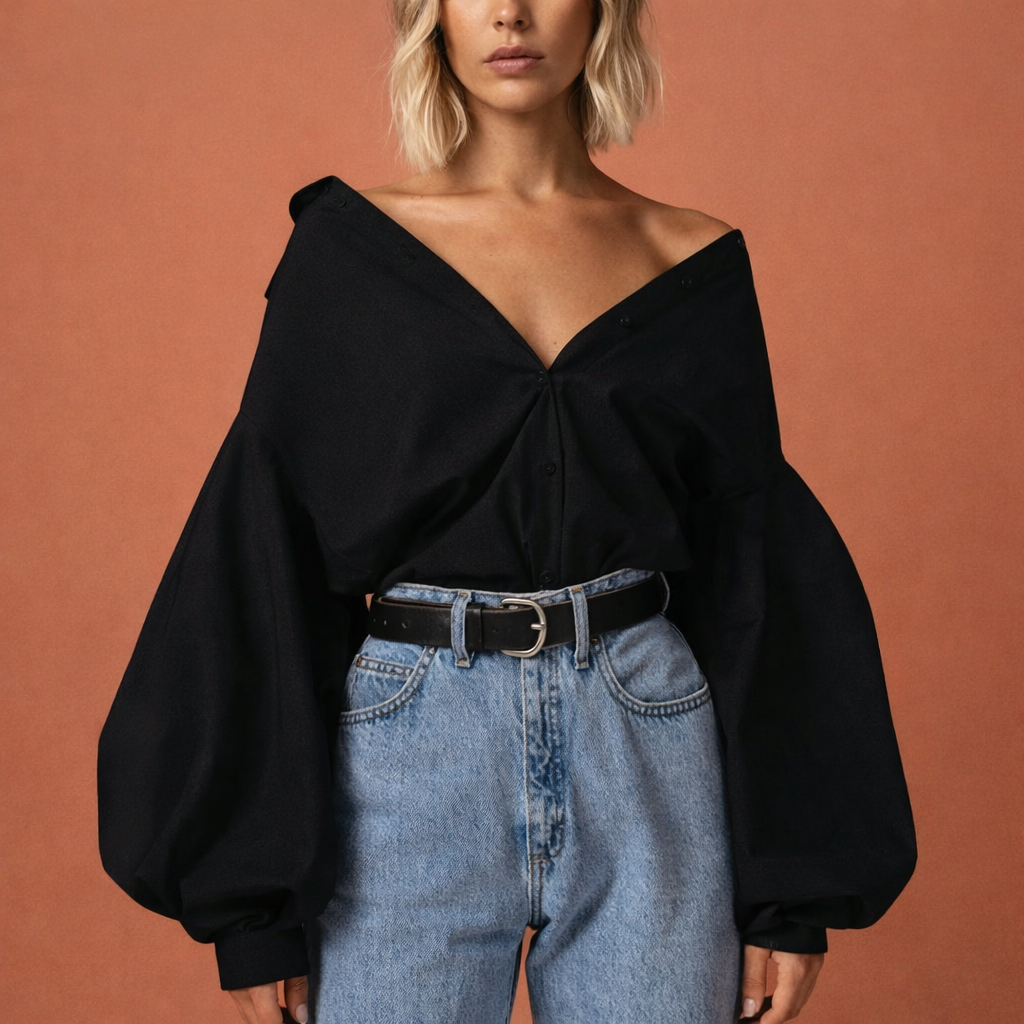 Ladies blouse with balloon sleeves and deep V-neck | Veerle