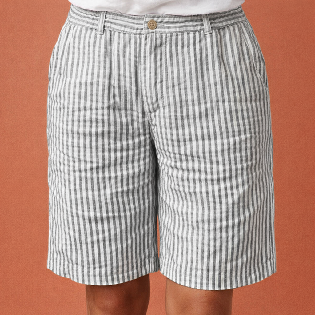 Comfortable summer shorts for women with elastic fit | Carina